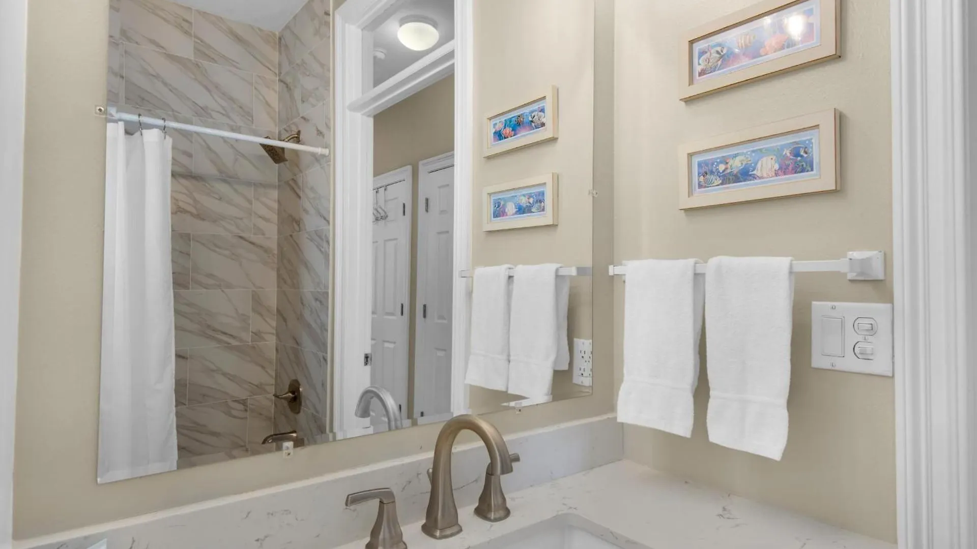 Vakantiehuis Destiny Beach Villas #11B- Beach Oasis